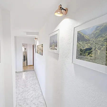 Casitas Conchi * Monte de Brena